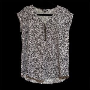 Express half zip cuff sleeve V-neck blouse Size M